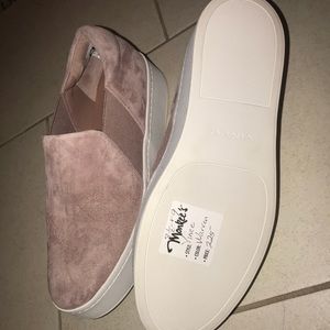 Vince Warren Slip on